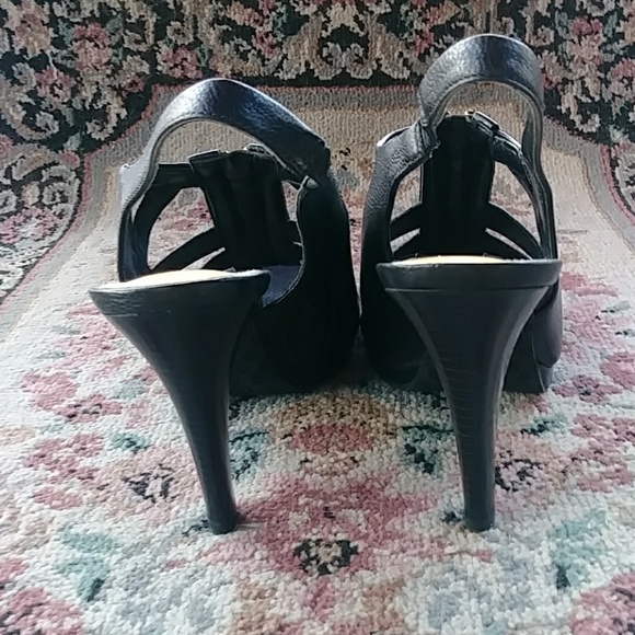 ANTONIO MELANI BLACK LEATHER HEELS/APPROX SZ 9.5 - Picture 3 of 6